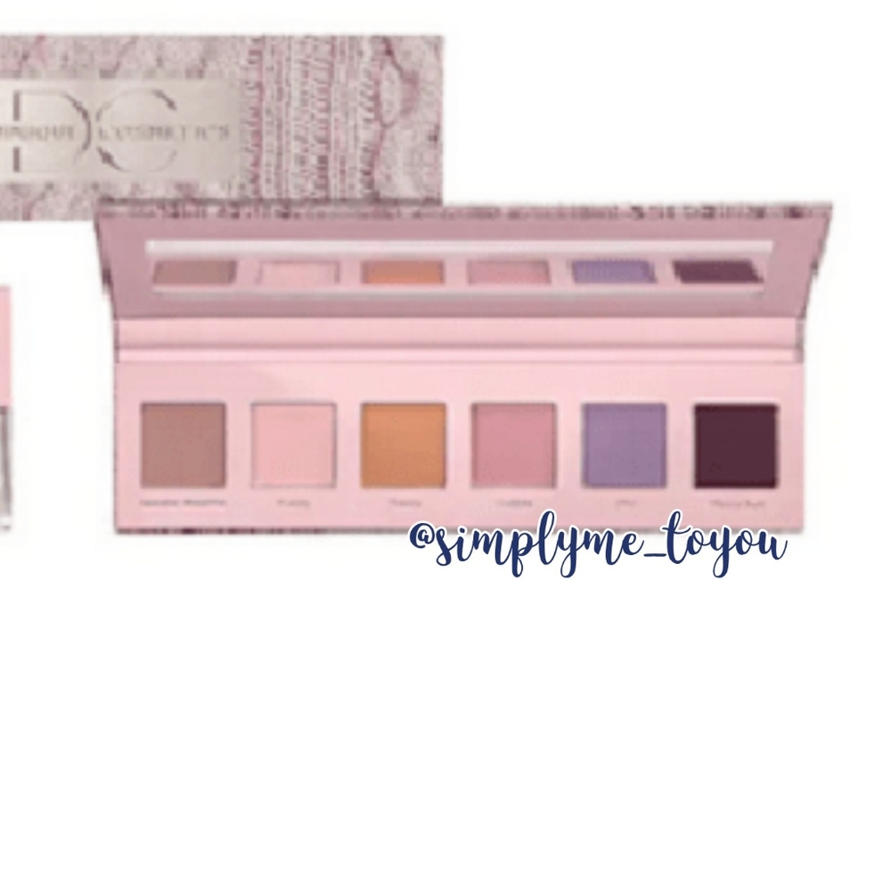 Dominique Cosmetics Sweater Weather Eyeshadow Palette